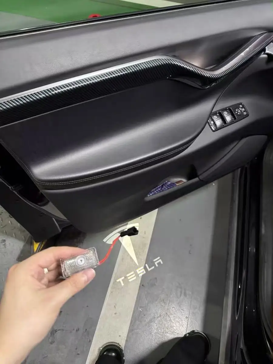 תאורת דלתות ל-טסלה מודל 3 היילנד / מודל Y 5