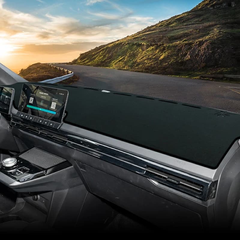 שטיח לוח מחוונים ל-MG מולאן / MG4 - נגד החלקה 2023-2024 3