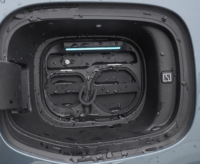 מטען ל-Zeekr 001 - עמיד למים 4